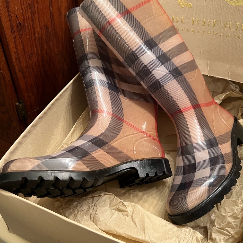Burberry Rain Boots size 37